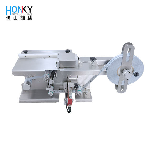 Desktop Small Box Corner Labeling Machine With Transparent Label Sensor For Box Labeling
